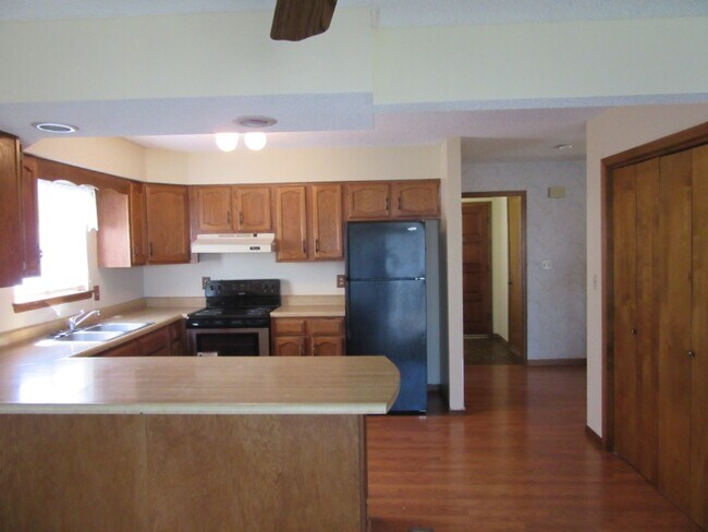 Building Photo - 3626 SW Eveningside Dr