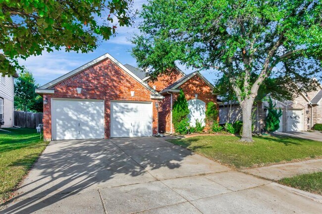 Building Photo - 4517 Mustang Dr