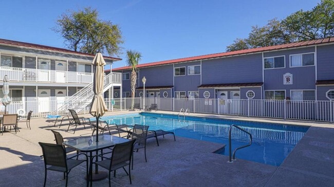 Photo - 1664 Beach Blvd House