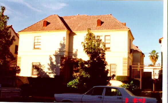 Primary Photo - 443-447 1/2 N. Orange Gro
