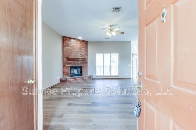 Building Photo - 509 Gyrfalcon Dr