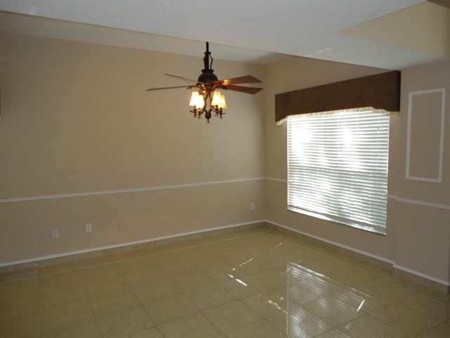 Building Photo - 17637 Esprit Dr