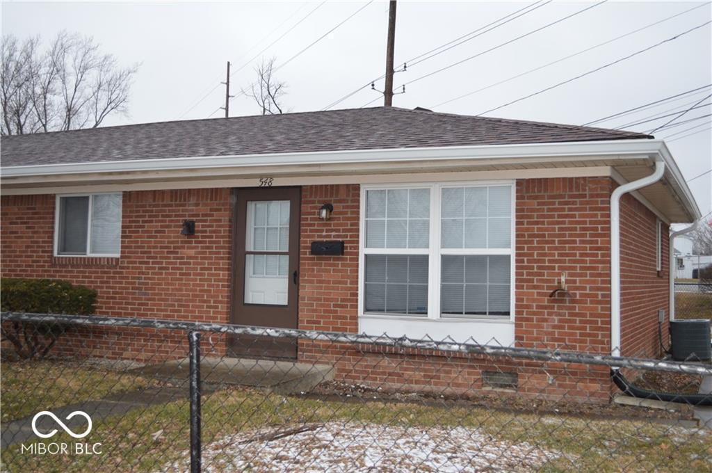 Primary Photo - 548 Cleveland St