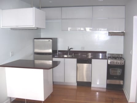 Foto del edificio - Breeze Avenue Apartments