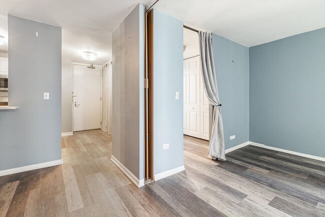 Photo - Upgraded Large Convertible by Millennium Park Apartment