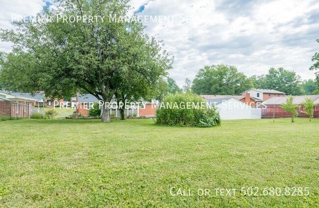 Building Photo - Gorgeous, Recently Updated Three-Bedroom Home