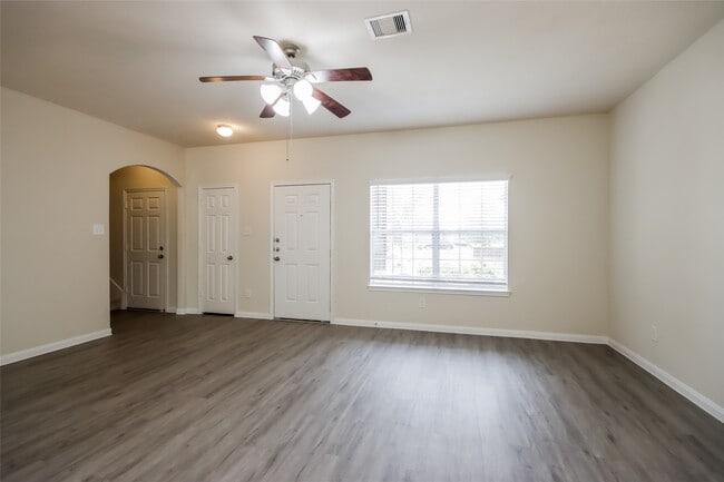 Building Photo - 9706 Piave Drive