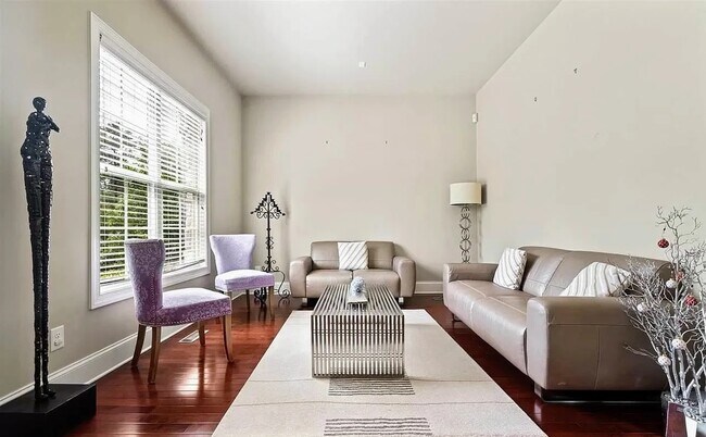 Building Photo - 5301 Lyon Farm Dr