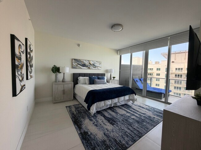 Foto del edificio - 3100 N Ocean Dr