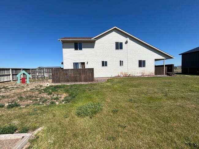 Foto del edificio - Country Comfort Meets Modern Convenience –...