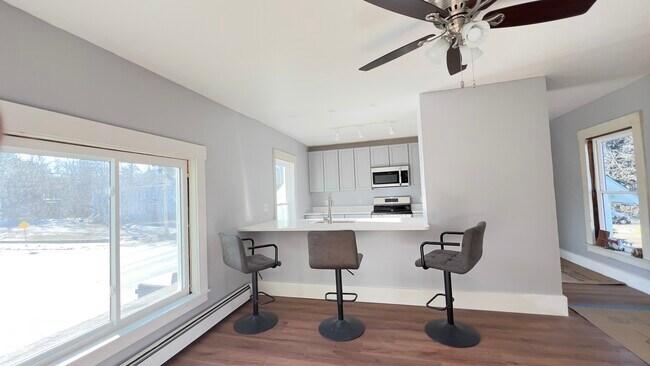 Building Photo - 31 Severance St