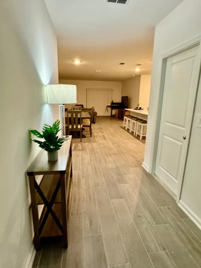 Building Photo - 768 Trotters Dr