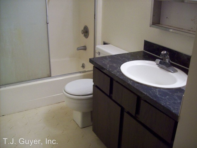 Foto del edificio - 667 SE Dobson Ct