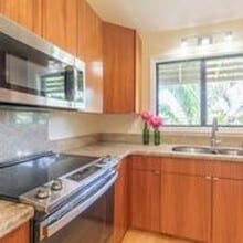 Building Photo - 15 Kulanihakoi St