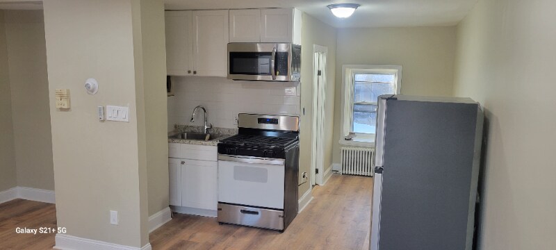 Foto principal - 4708 N Penn St