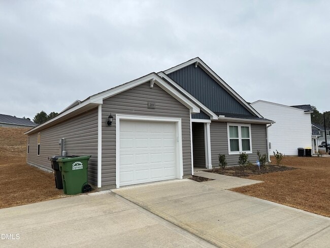 Building Photo - 289 Greenbay St