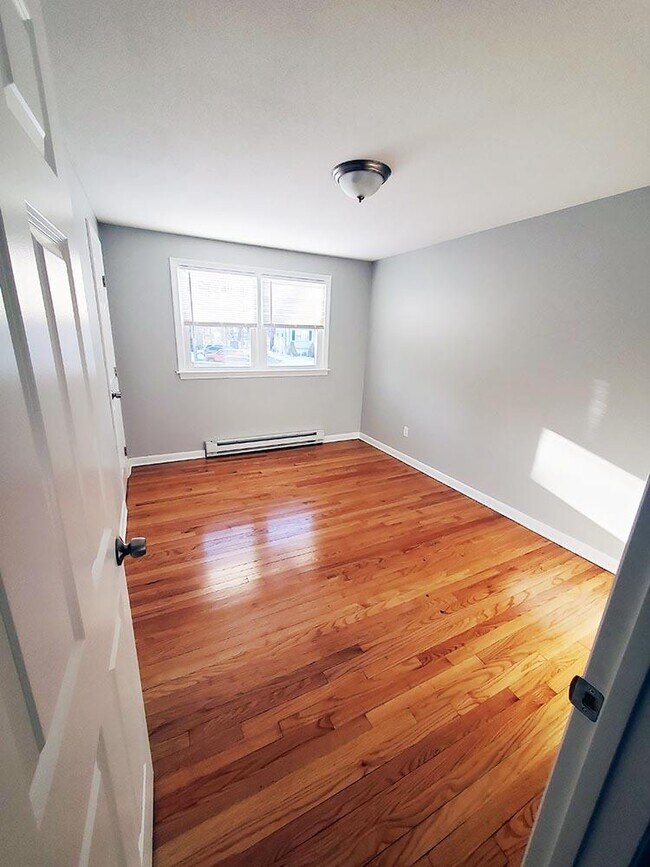 22 Trout Brook Rd Unit 2, Bristol, CT 06010 Apartments in Bristol, CT