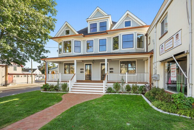 Building Photo - 31 East Ave