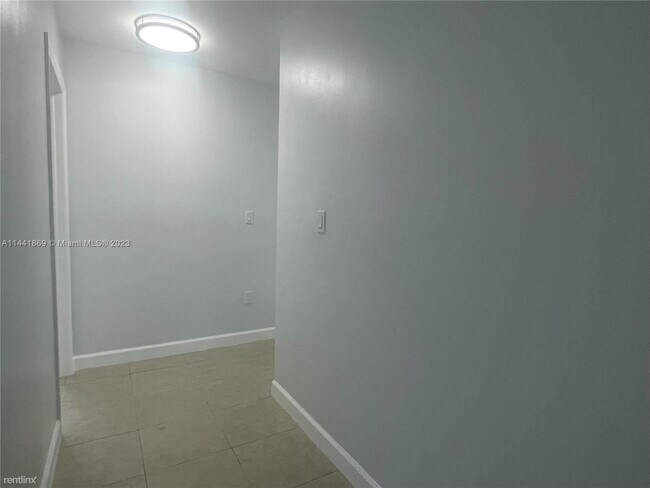 Foto del edificio - 3 br, 2 bath House - 2260 NW 61st St