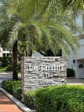 Building Photo - 7370 Orangewood Ln