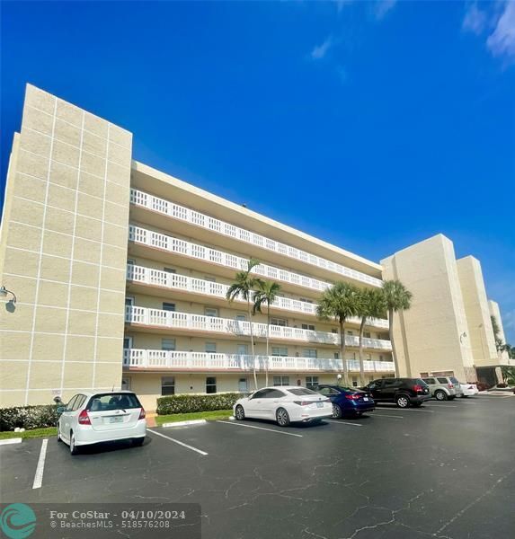 121 SE 3rd Ave Unit 204, Dania Beach, FL 33004 Condo for Rent in