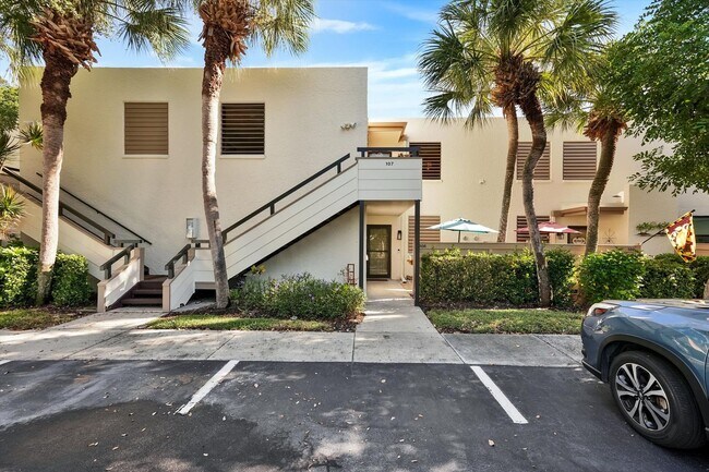 Foto del edificio - 107 Pinehurst Dr