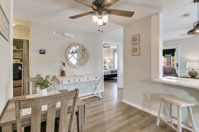 Building Photo - 5499 Medina Rd