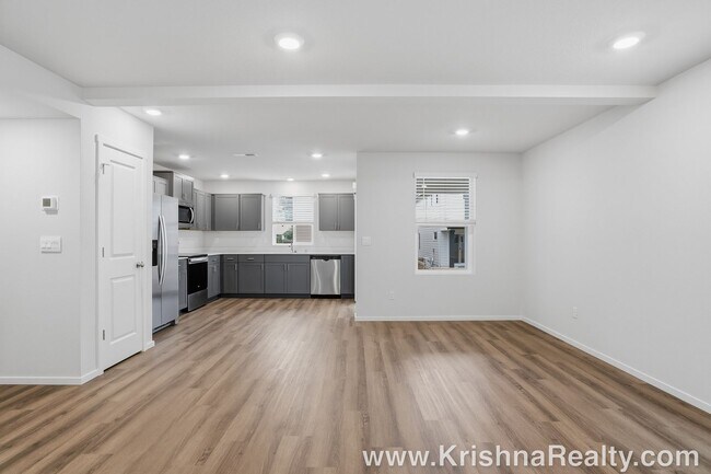 Foto del edificio - Beautiful Brand-New Single-Family Home for Rent