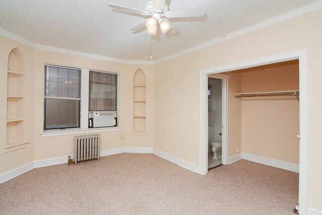 Foto del edificio - 4832 N Damen Ave