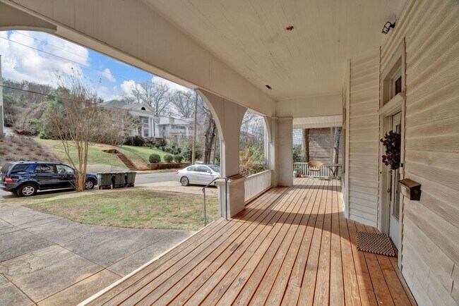 Foto del edificio - 2134 16th Ave S