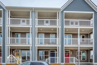 Building Photo - 2341 E 18th St