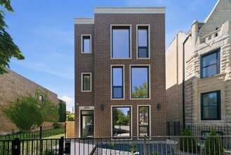 Building Photo - 2931 W Washington Blvd