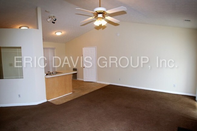 Building Photo - 6317 Amberly Rd