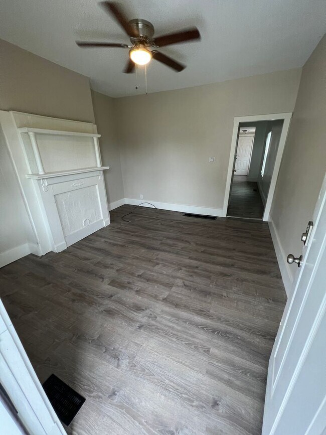 Foto del edificio - 490-492 E Morrill Ave