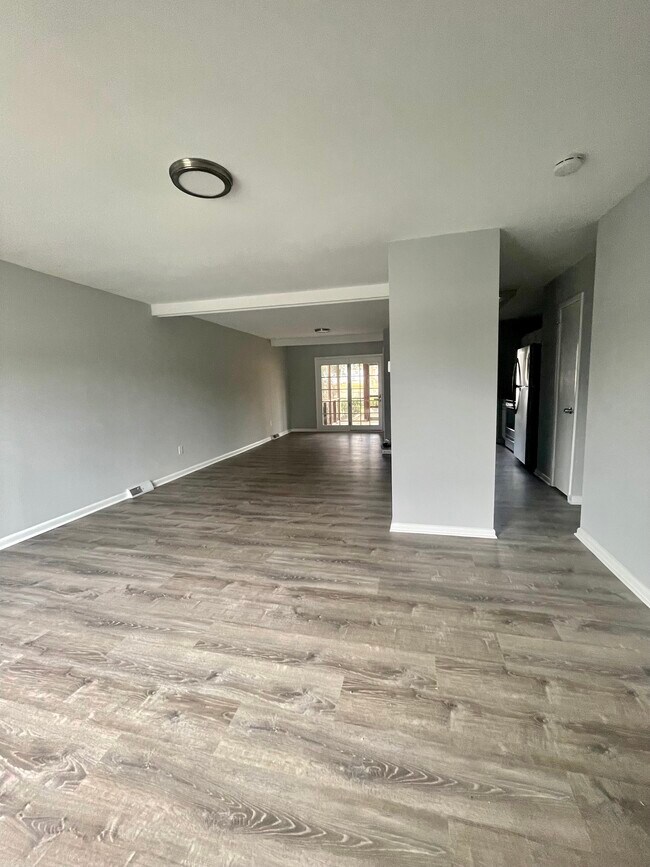 Foto del edificio - 217 W Edgewater Way