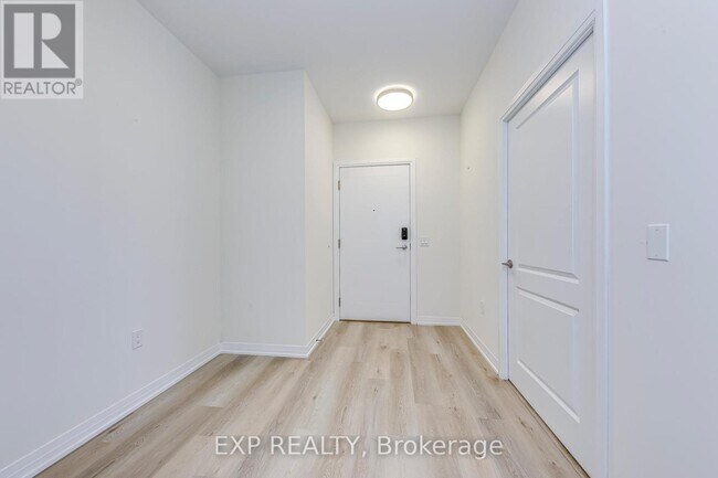 Photo du bâtiment - 15 Watergarden Dr