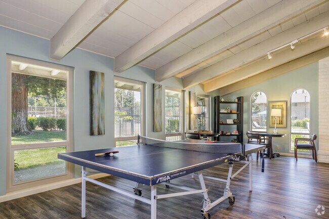 Casa club - Joshua Tree Apartments