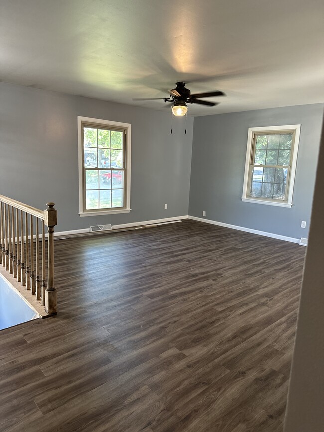 Living Room - 23 Fernwood Rd