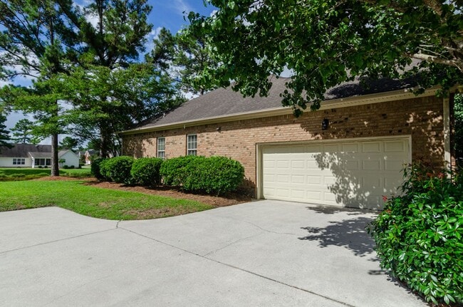 Building Photo - 1114 Millstream Court