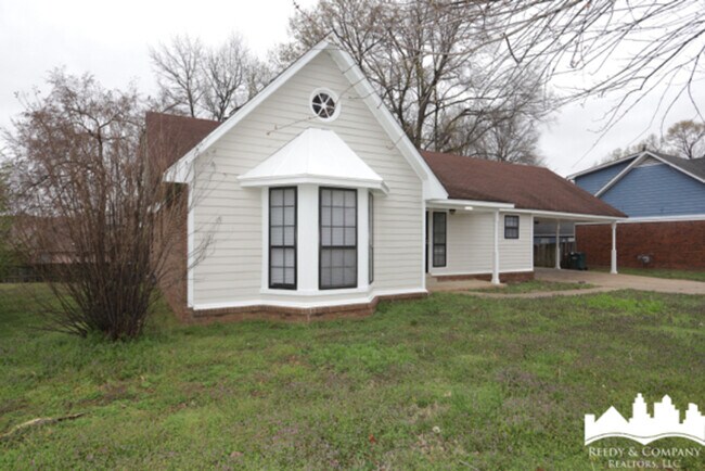 Building Photo - 7347 Greenbrook Pkwy