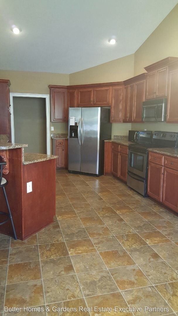 Building Photo - 4 br, 2 bath House - 4825 High Meadows Drive
