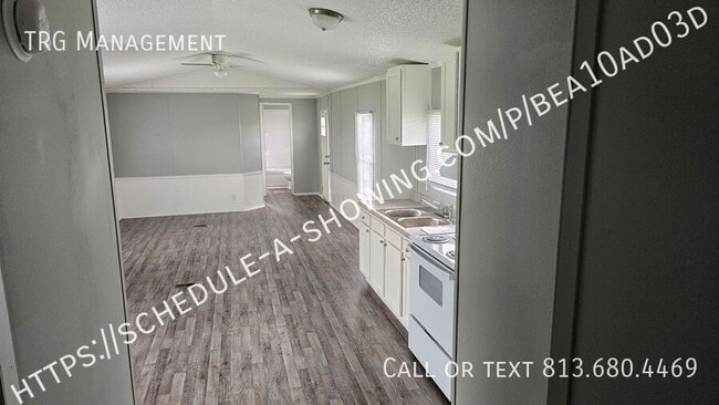 Building Photo - 202 Albacore Ln
