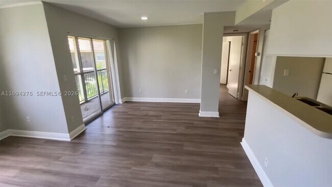 Building Photo - 1261 SW 46th Ave