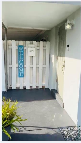 Foto principal - 5940 NW 13th St