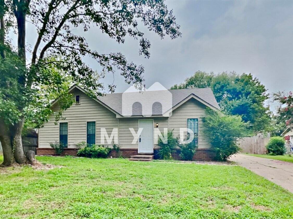 Primary Photo - 3 br, 2 bath House - 3400 Castle Dr