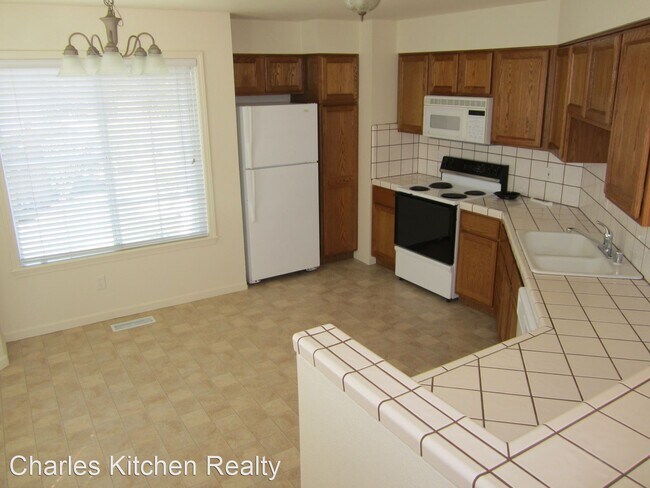 Building Photo - 3 br, 2 bath House - 3196 Parkview Drive