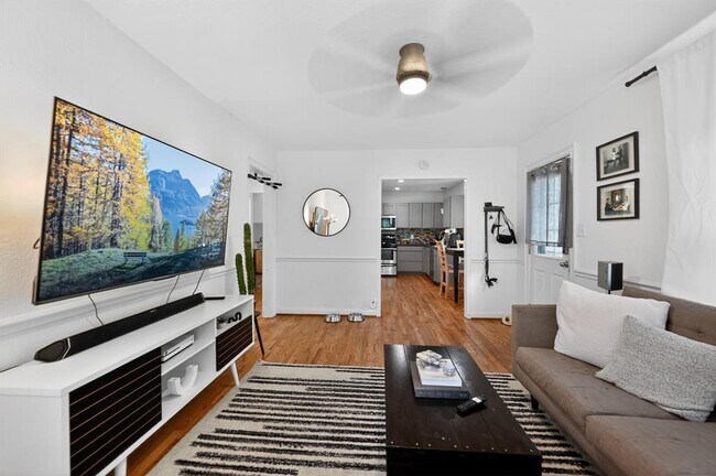 Foto del edificio - 2705 Stacy Ln
