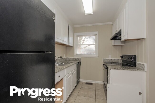 Foto del edificio - 4200 Colebrook Rd