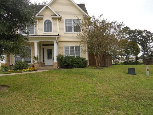 Building Photo - 899 Victoria Lakes Dr