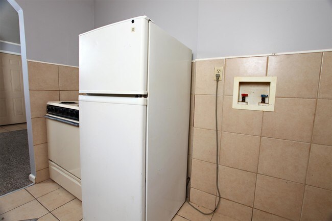 Foto del edificio - 1945 S Palisade St